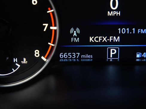 Used 2024 Nissan Altima 2.5 SV image 24