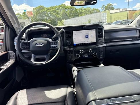 Used 2025 Ford F250 Lariat w/ Lariat Ultimate Package AWD/4WD image 14