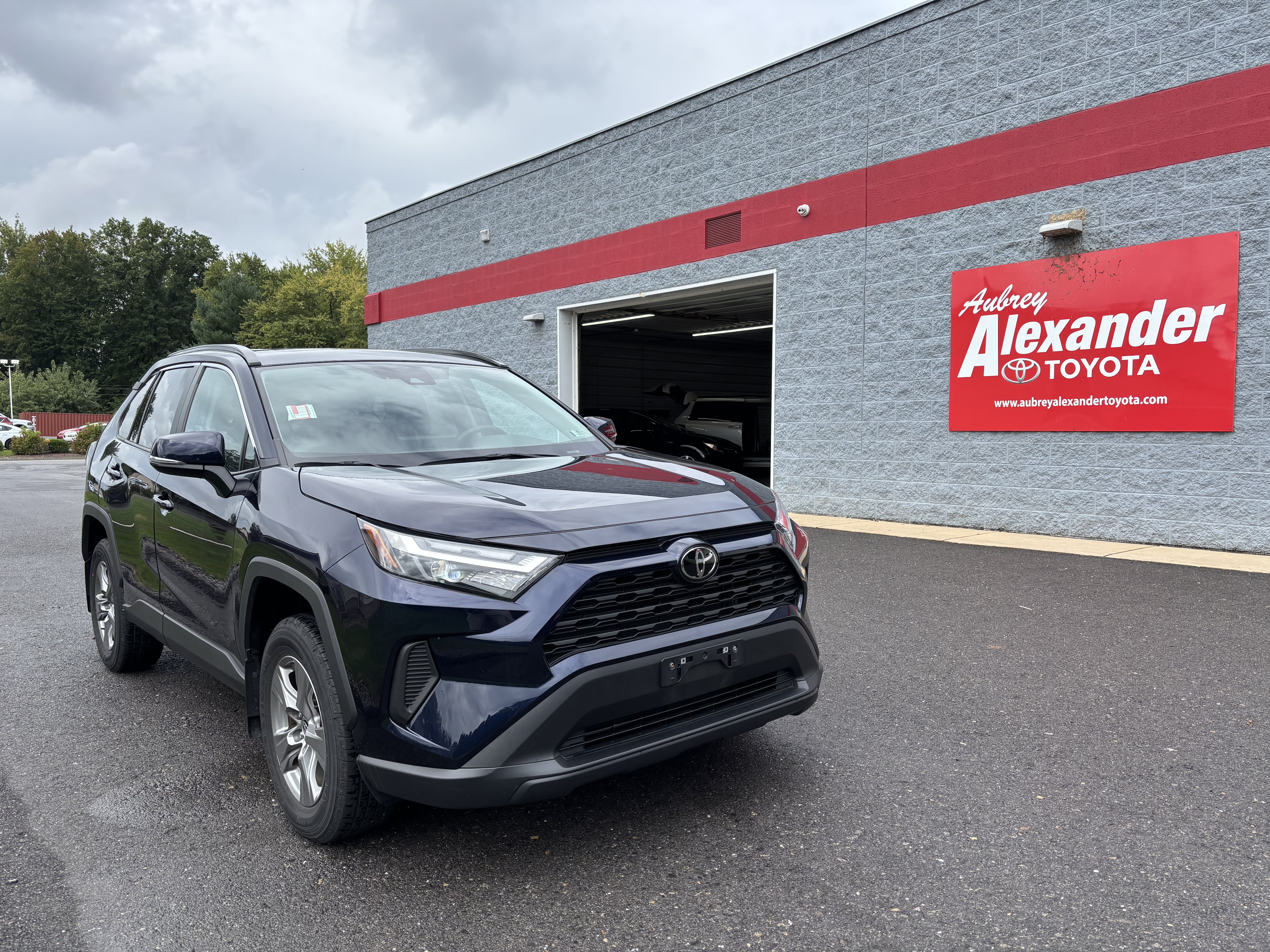 Certified 2024 Toyota RAV4 XLE w/ Convenience Package AWD/4WD image 1