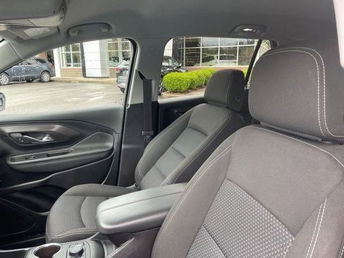 Used 2022 GMC Terrain SLE w/ Driver Convenience Package image 12