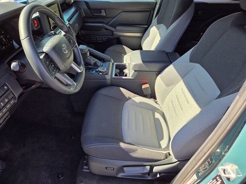 Used 2025 Toyota 4Runner TRD Off-Road AWD/4WD image 10
