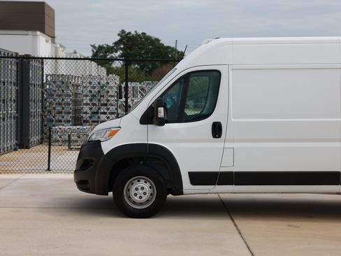 Used 2023 RAM ProMaster 3500 w/ Premium Convenience Group FWD image 28