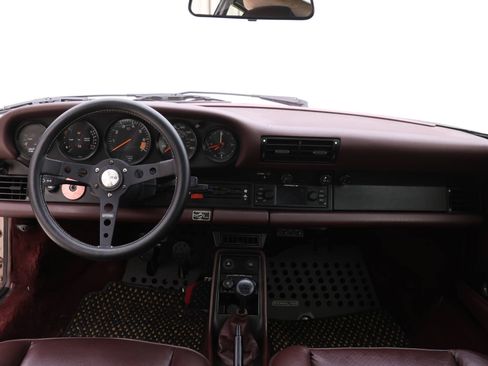 Used 1987 Porsche 911 Carrera image 20
