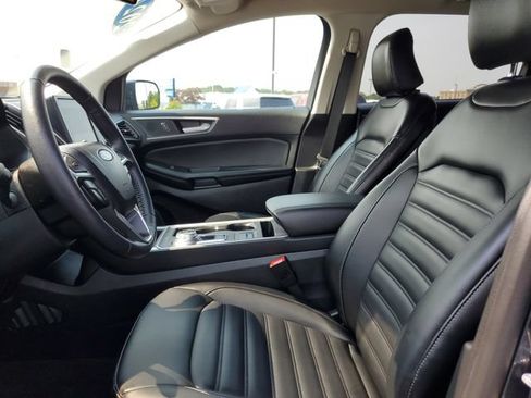 Certified 2024 Ford Edge SEL w/ Convenience Package AWD/4WD image 9