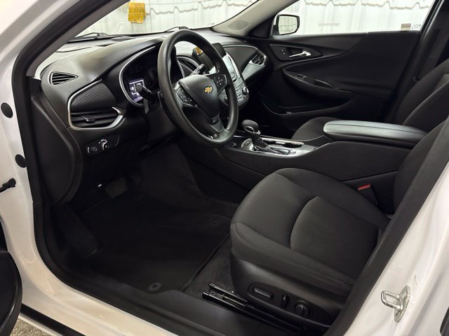 Used 2023 Chevrolet Malibu LT FWD image 26