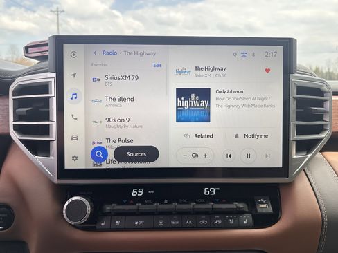 Used 2025 Toyota Tundra 1794 Edition image 28