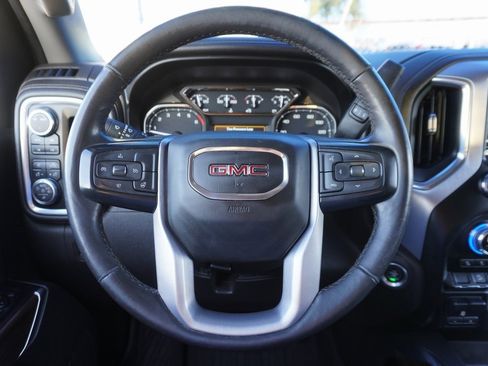 Used 2021 GMC Sierra 1500 SLT image 12