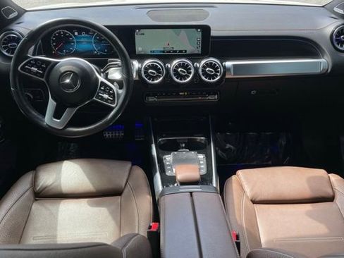 Used 2021 Mercedes-Benz GLB 250 4MATIC w/ AMG Line image 16