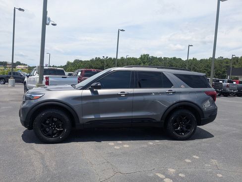 Used 2022 Ford Explorer Timberline w/ Timberline Technology Package AWD/4WD image 8