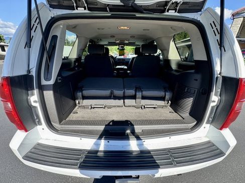 Used 2007 Chevrolet Tahoe LT w/ LT Preferred Equipment Group AWD/4WD image 6