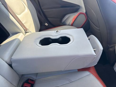 Used 2015 Jeep Renegade Limited image 40