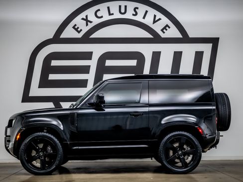 Used 2023 Land Rover Defender 90 X-Dynamic SE AWD/4WD image 6