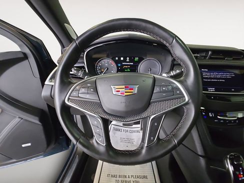 Used 2025 Cadillac XT5 Sportv w/ Technology Package AWD/4WD image 13