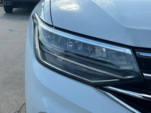 Used 2022 Volkswagen Tiguan SE FWD image 44
