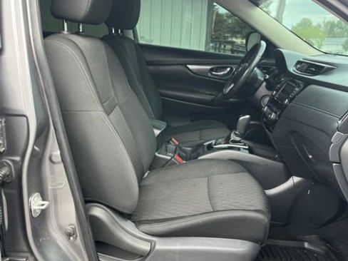Used 2019 Nissan Rogue SV AWD/4WD image 37