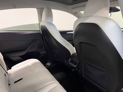 Used 2024 Tesla Model Y Long Range image 13