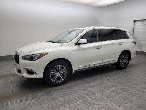 Used 2018 INFINITI QX60 FWD w/ Premium Package image 2