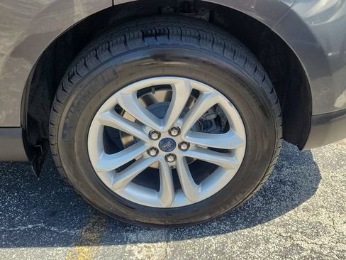 Used 2020 Ford Edge SEL w/ Cold Weather Package AWD/4WD image 7