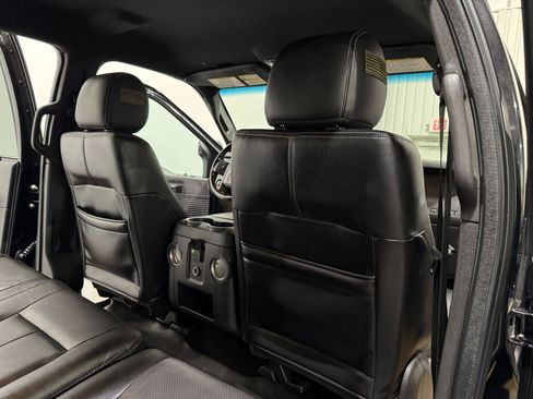 Used 2015 Ford F250 Lariat w/ Lariat Interior Package image 14