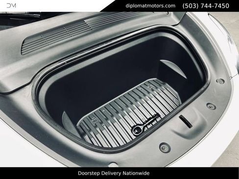 Used 2021 Tesla Model Y Long Range AWD/4WD image 42