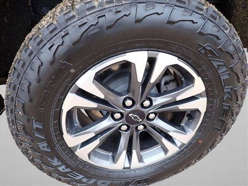 Used 2021 Chevrolet Colorado Z71 AWD/4WD image 7