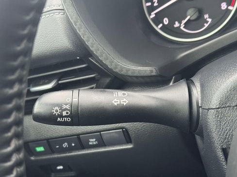 Used 2025 Nissan Sentra SV w/ All-Weather Package FWD image 21