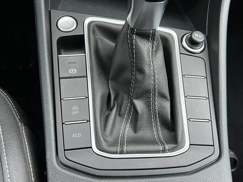 Used 2024 Volkswagen Jetta SE FWD image 25
