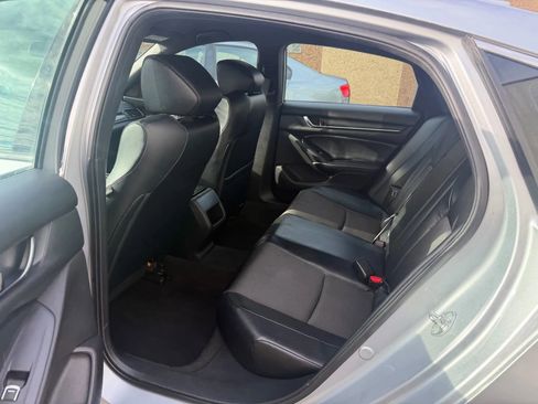 Used 2018 Honda Accord Sport image 29