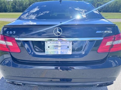 Used 2010 Mercedes-Benz E 63 AMG Sedan image 14