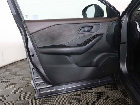 Used 2023 Nissan Rogue S AWD/4WD image 27