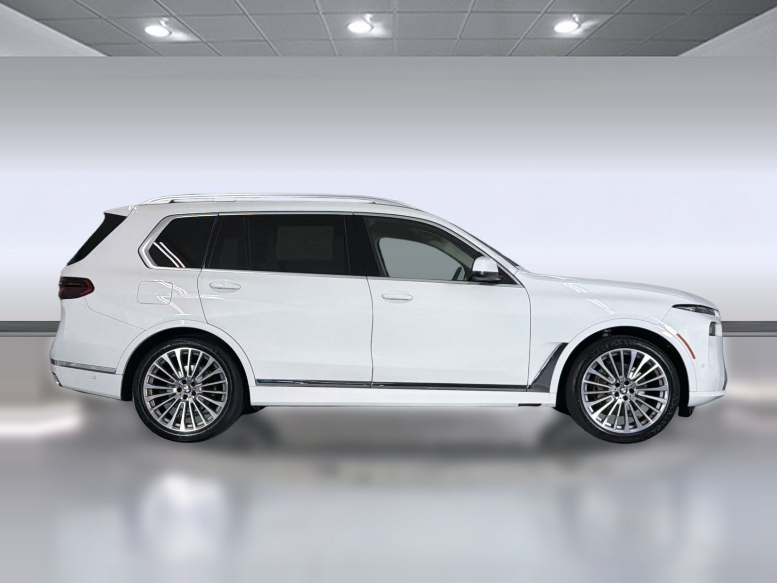 Used 2024 BMW X7 xDrive40i w/ Climate Comfort Package AWD/4WD image 7