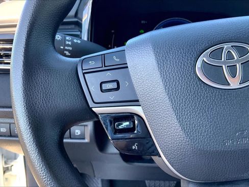 Used 2025 Toyota Camry LE FWD image 24