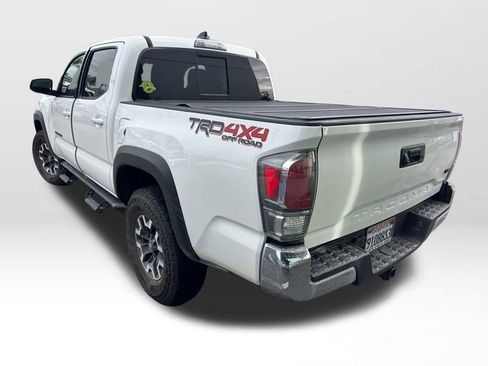 Used 2023 Toyota Tacoma TRD Off-Road image 9