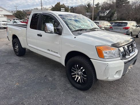 Used 2008 Nissan Titan SE image 3