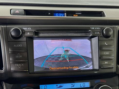 Used 2013 Toyota RAV4 XLE AWD/4WD image 5