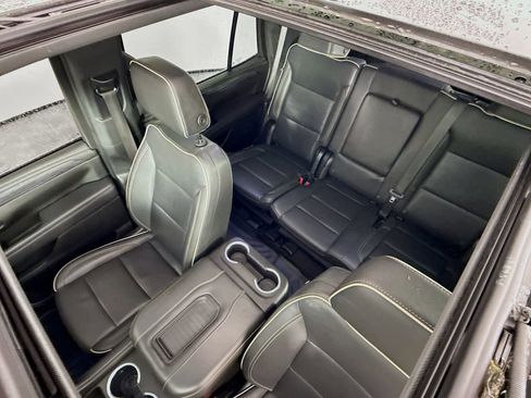 Used 2023 GMC Yukon SLT image 26