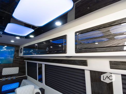 Used 2024 Mercedes-Benz Sprinter 3500 image 14