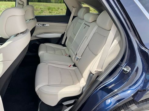 New 2026 Genesis GV70 2.5T Advanced w/ G1 Accessory Package image 23