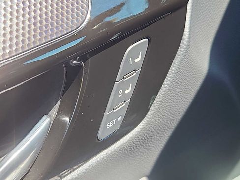 Used 2024 Honda CR-V EX-L image 18