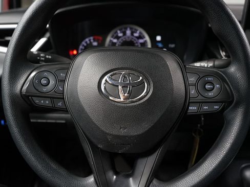 Certified 2022 Toyota Corolla LE FWD image 12