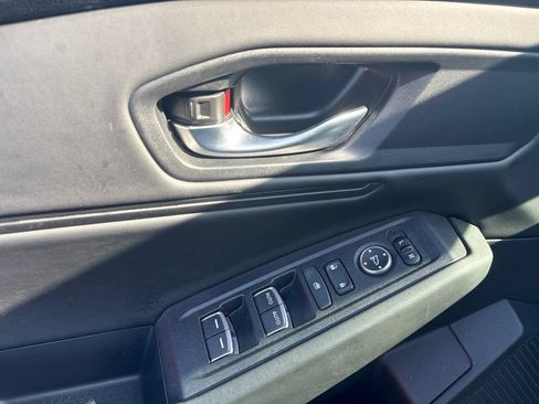 Used 2023 Honda Accord EX image 17