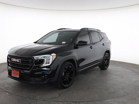 Used 2022 GMC Terrain SLT w/ Elevation Edition FWD image 5