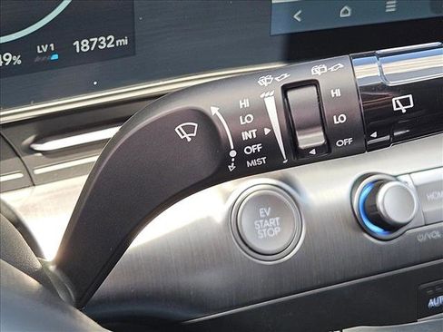 Certified 2024 Hyundai Kona SEL FWD image 16