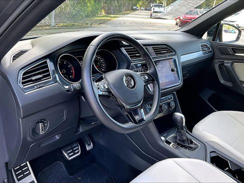 Certified 2021 Volkswagen Tiguan SE R-Line FWD image 14