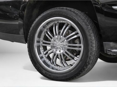 Used 2015 Cadillac Escalade Luxury image 60