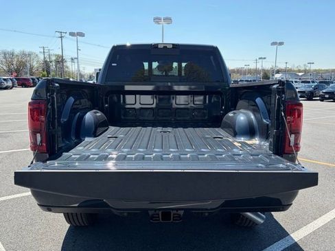 New 2026 RAM 2500 Big Horn AWD/4WD image 6