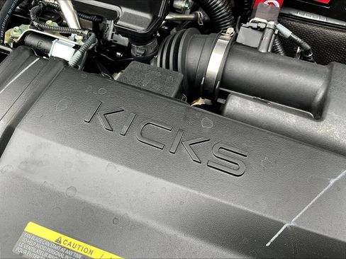 Certified 2025 Nissan Kicks SR FWD image 32