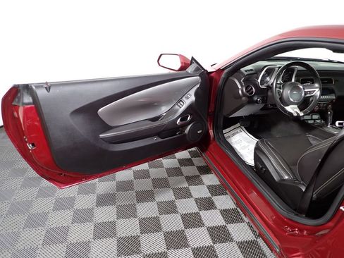 Used 2010 Chevrolet Camaro LT RWD image 19