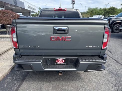 Used 2018 GMC Canyon Denali image 9