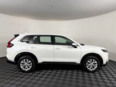 Used 2023 Honda CR-V LX image 7